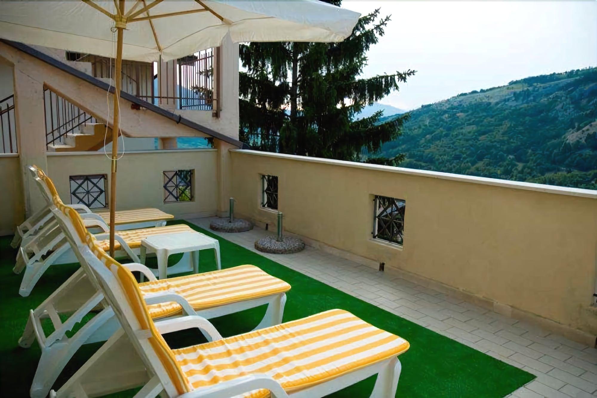 Hotel Viola Caramanico Terme Exterior photo