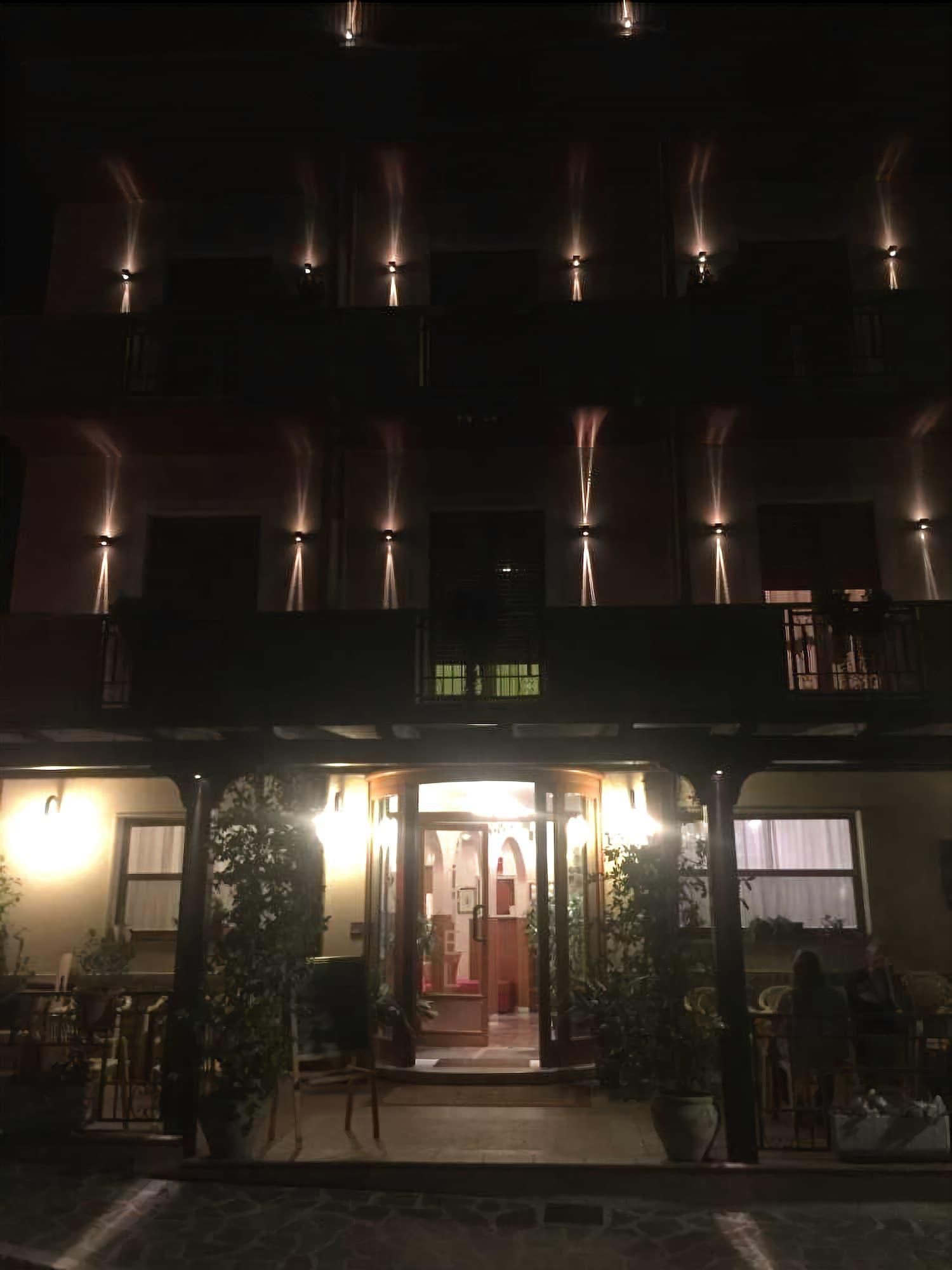 Hotel Viola Caramanico Terme Exterior photo