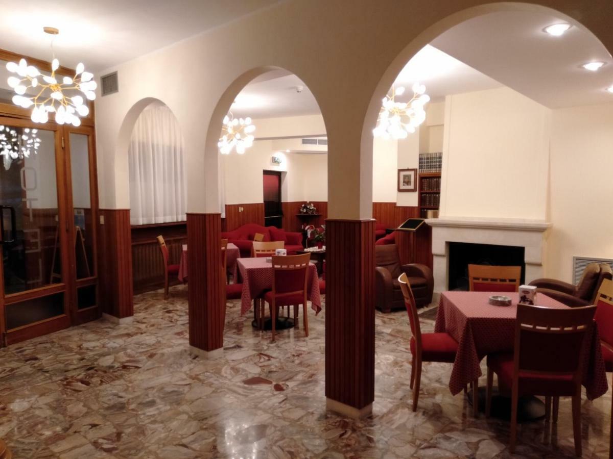 Hotel Viola Caramanico Terme Exterior photo